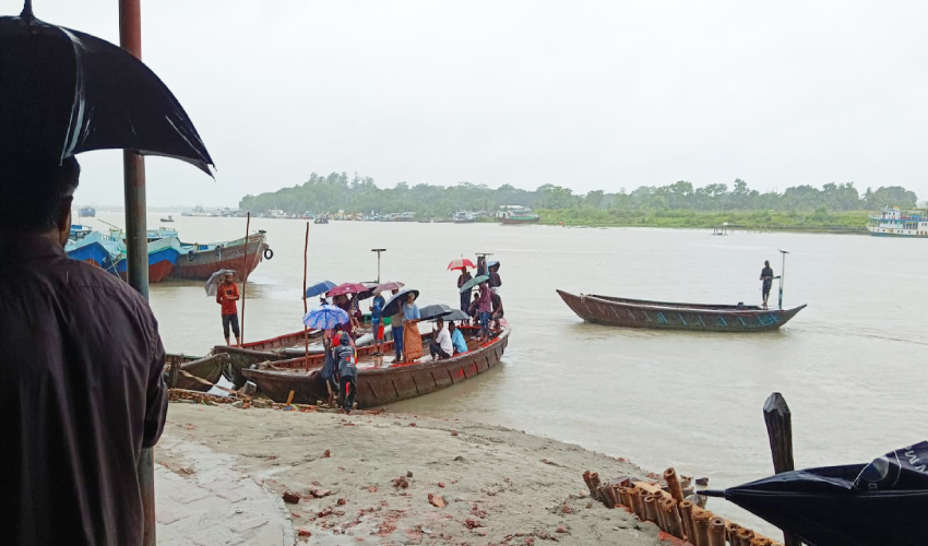 গভীর লঘুচাপের প্রভাবে সুন্দরবন-উপকূলে টানা বৃষ্টি