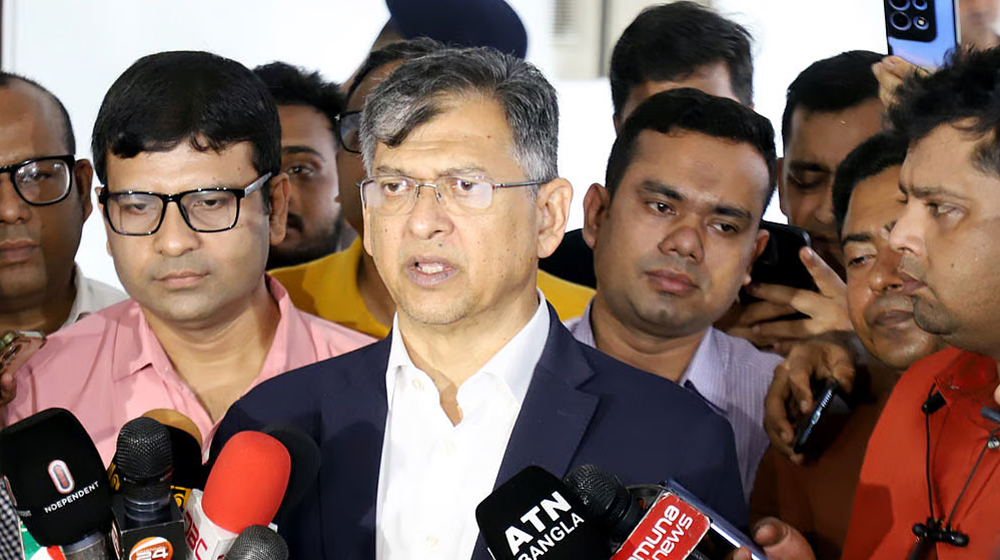 আওয়ামী লীগ শুধু উঁকি দিচ্ছে, তৎপরতার মুরোদ নেই: স্বরাষ্ট্রমন্ত্রী
