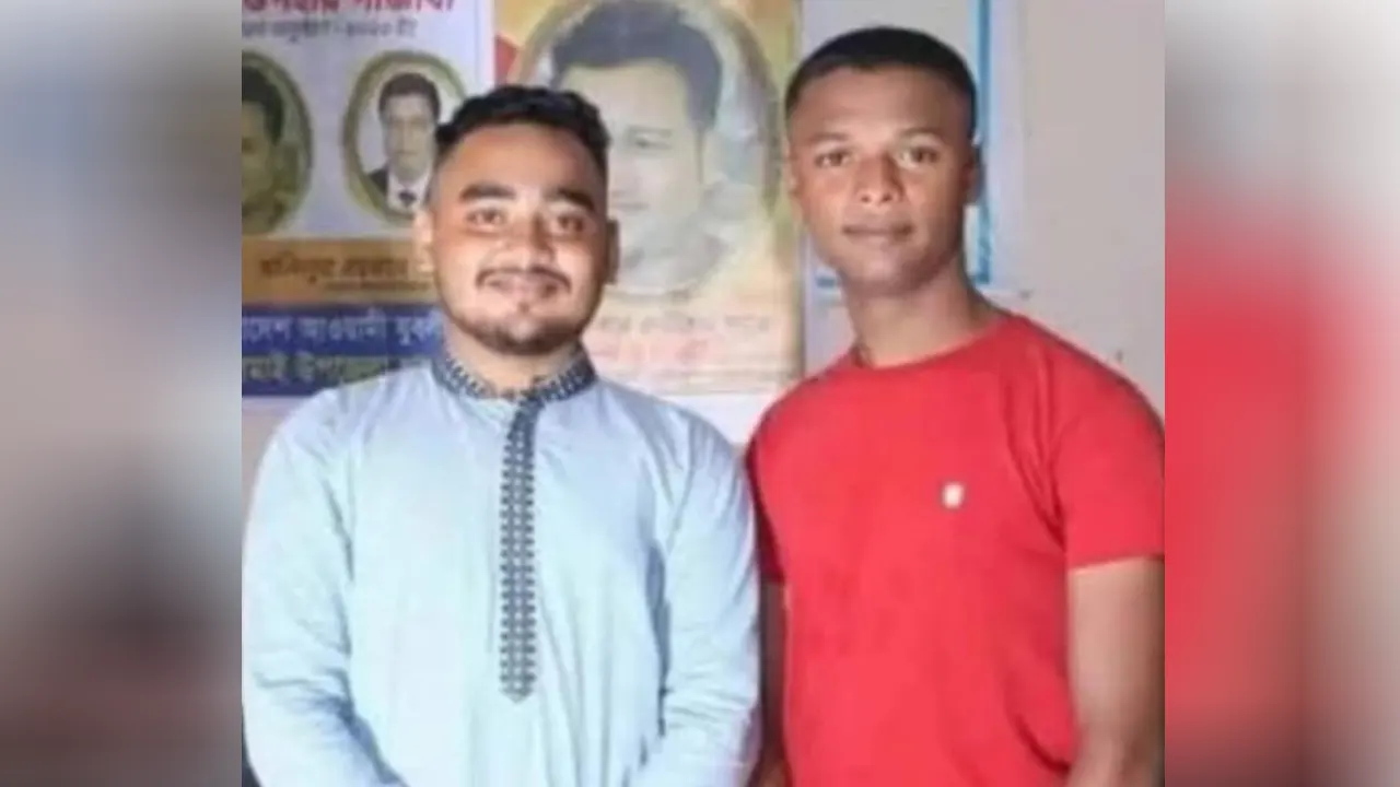 ফ্যামিলি কার্ড শুমারির তালিকায় ছাত্রলীগ নেতা