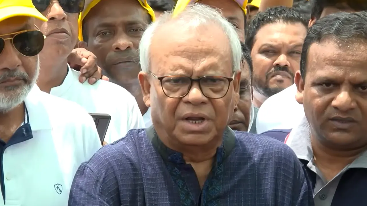 শর্ত নয়, সমতার ভিত্তিতে বাংলাদেশ বন্ধুত্ব করতে চায়: রিজভী