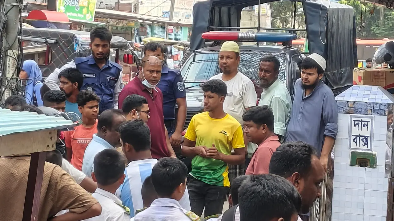 নদীতে নেমে স্কুলছাত্রের মৃত্যু, ৪ বন্ধু আটক