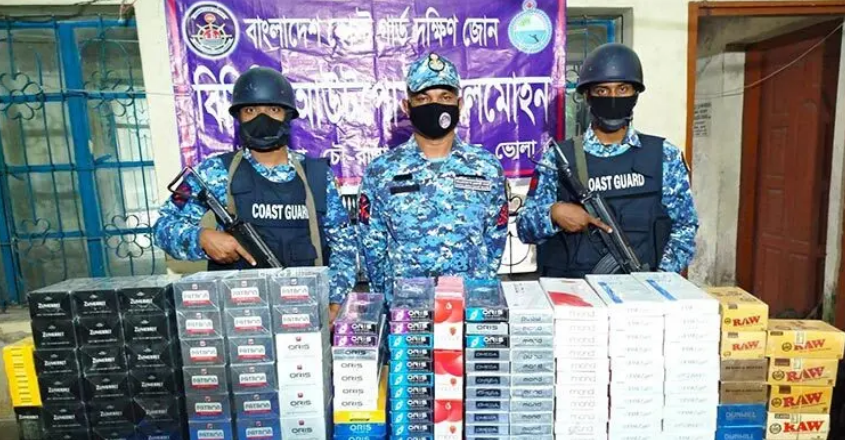 ভোলায় বিপুল পরিমাণ বিদেশি অবৈধ সিগারেট জব্দ