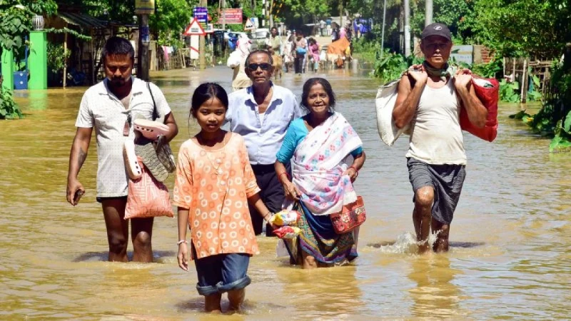 আসামে ভয়াবহ বন্যায় মৃতের সংখ্যা বেড়ে ৯৫