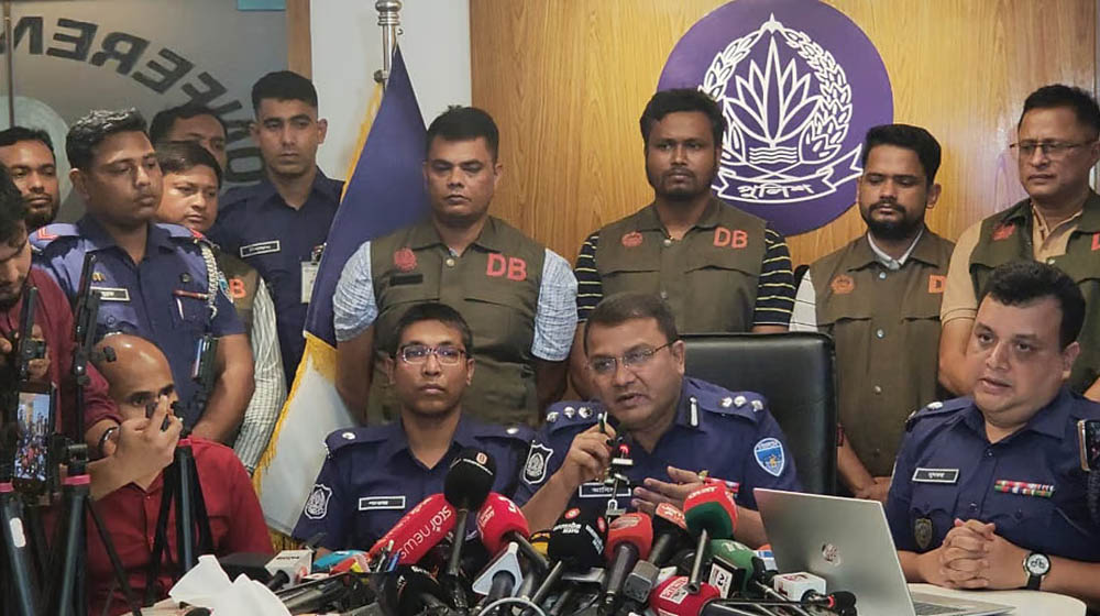 আইফোন ছিনিয়ে নিতেই স্কুলছাত্র অপ্রতিমকে হত্যা: পুলিশ