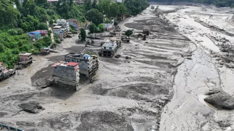 নেপাল-তিব্বতে বন্যায় মৃতের সংখ্যা বেড়ে ১,৩০১, নিখোঁজ ৫,৩৩৯