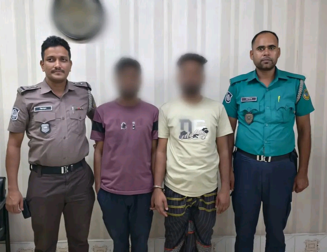 বরিশালে ৪৪৭ পিস ইয়াবাসহ দুই মাদক কারবারি আটক