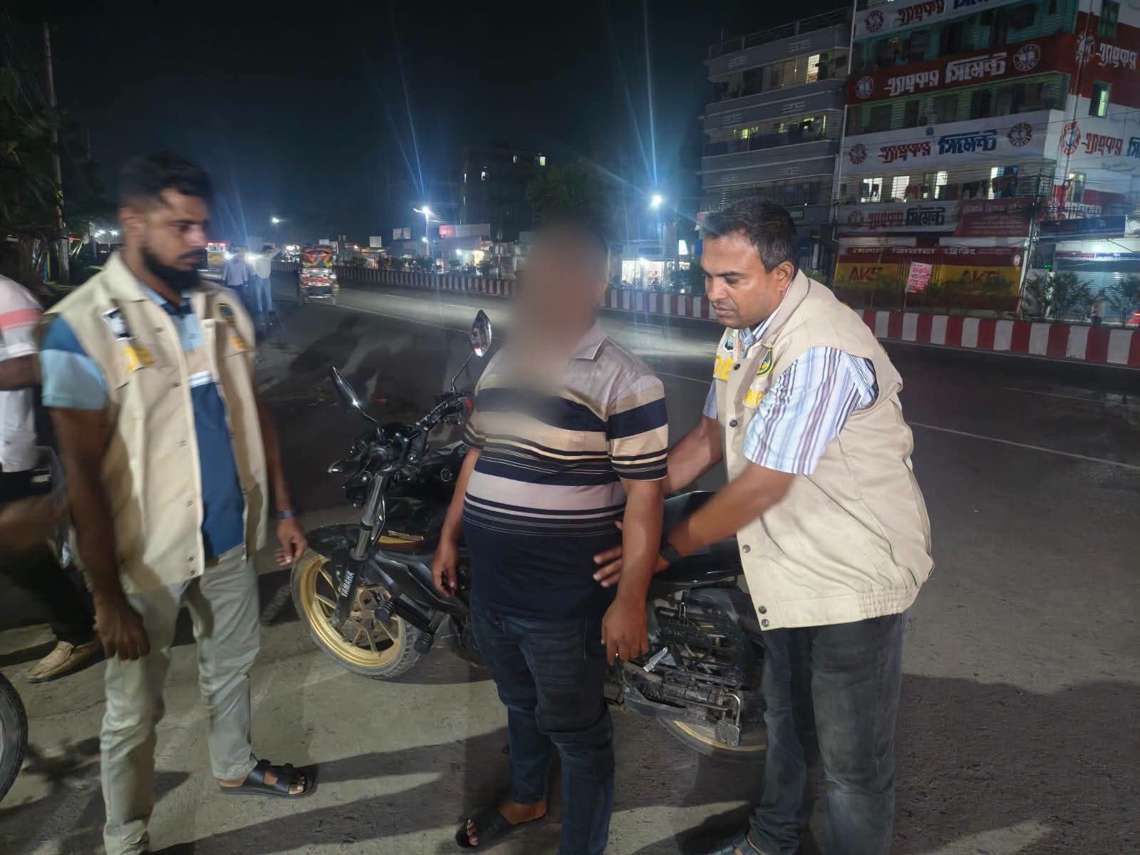 বরিশালে মাদক ও কিশোর গ্যাংবিরোধী বিএমপির সাঁড়াশি অভিযান