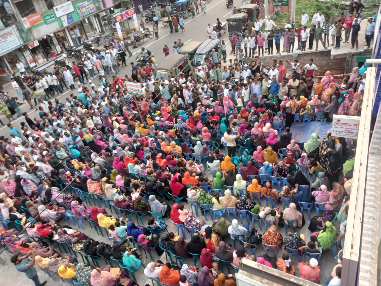 উজিরপুরে গুঠিয়া ইউনিয়ন বিএনপির সভাপতিকে সংবর্ধনা, জনতার ঢল