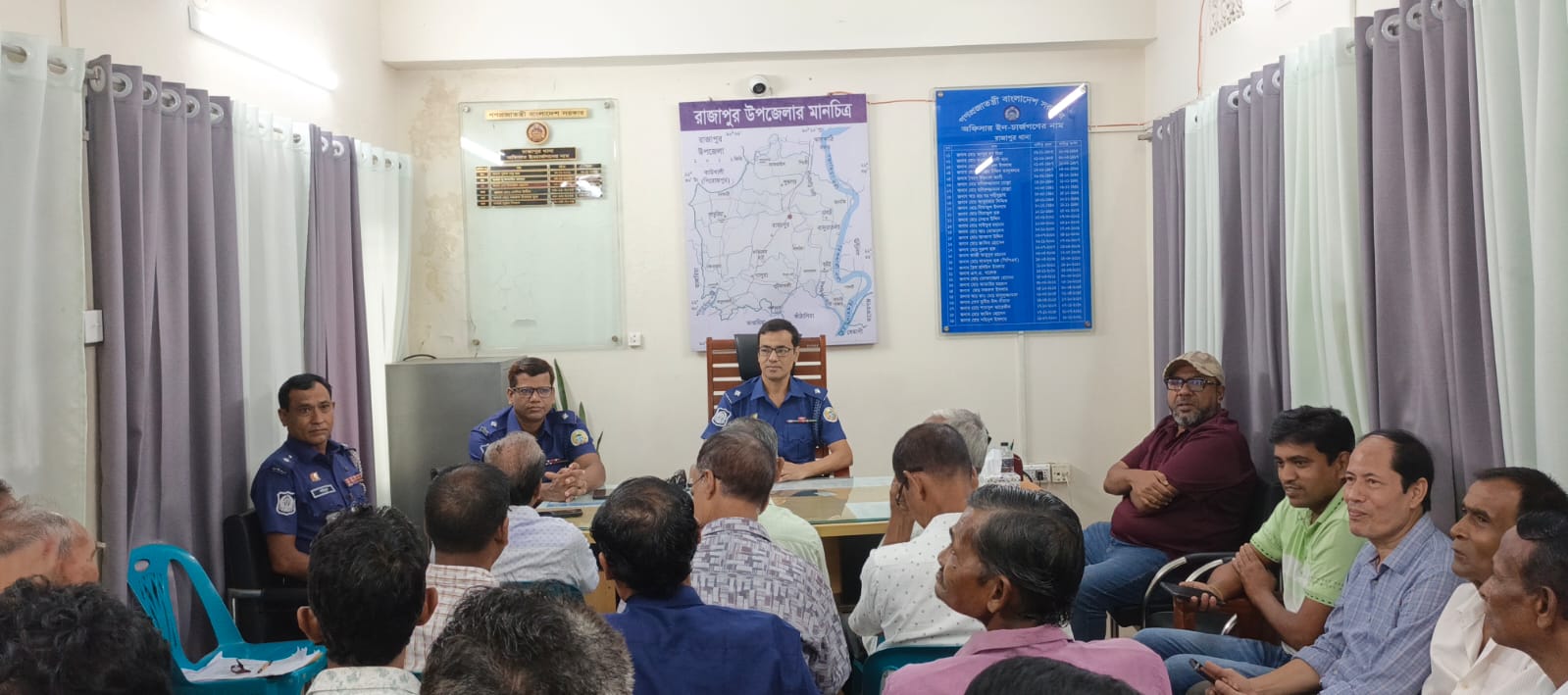 রাজাপুরে শারদীয় দুর্গোৎসব উপলক্ষে আইন-শৃঙ্খলা বিষয়ক প্রস্তুতি সভা