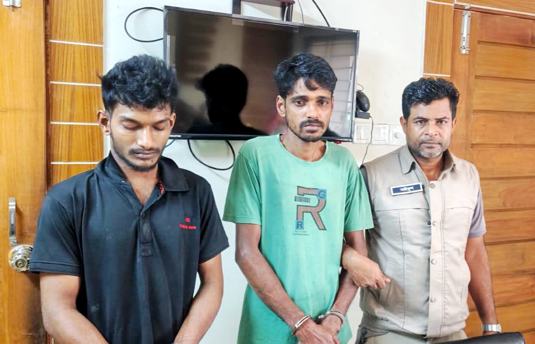 রাজাপুরে সাতুরিয়া ৩০৫ পিস ইয়াবাসহ দুইজন গ্রেপ্তার, একজনের এক বছরের কারাদণ্ড