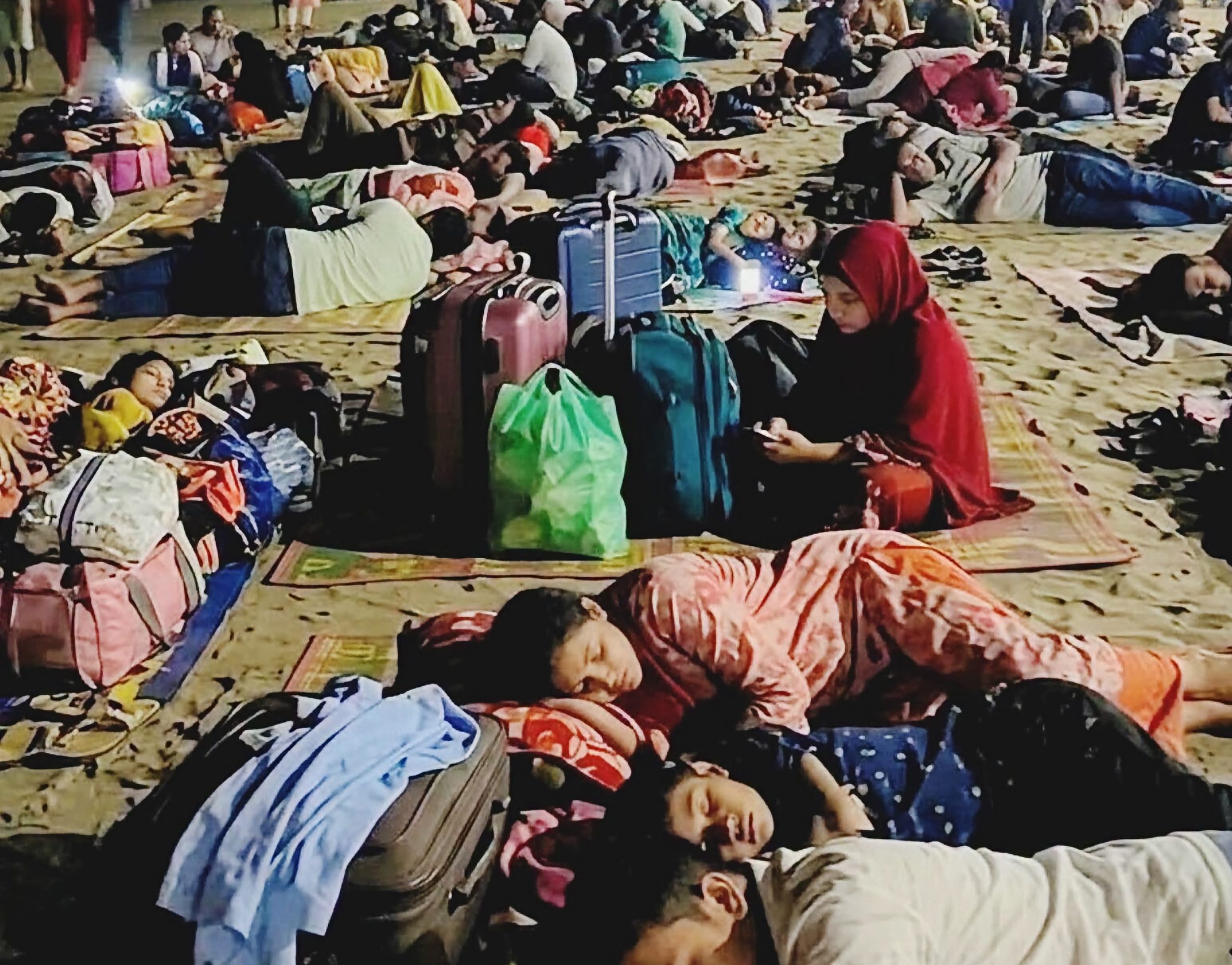 কুয়াকাটা পর্যটন কার্নিভালে হোটেল ভাড়া নিয়ে ক্ষোভ, ৫০০ টাকার রুম ৫ হাজার!
