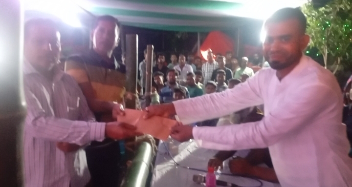 কাজিরহাট চরসন্তোষপুর হাওলাদার বাড়ি সার্বজনীন দুর্গাপূজা পরিদর্শন ও নগদ অর্থ প্রদান