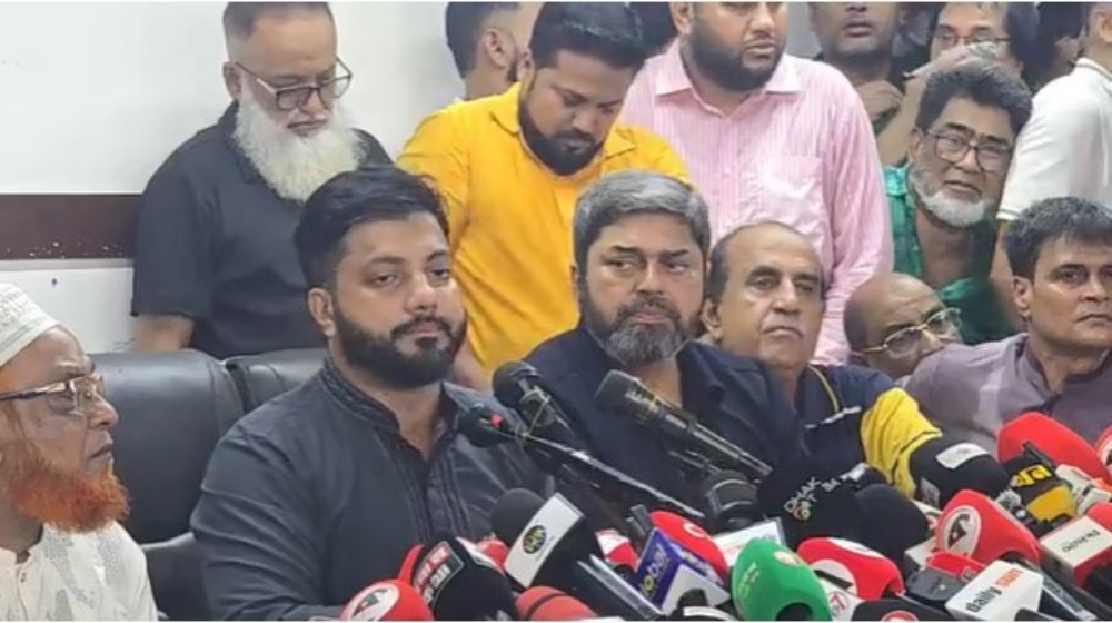 অবশেষে পদত্যাগ করলেন প্রতিমন্ত্রী ইশরাক হোসেন