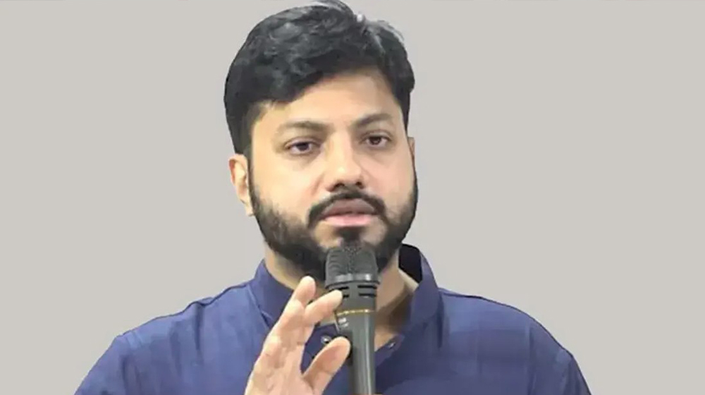ইশরাকের পদত্যাগপত্র গ্রহণ করেছেন রাষ্ট্রপতি, প্রজ্ঞাপন জারি