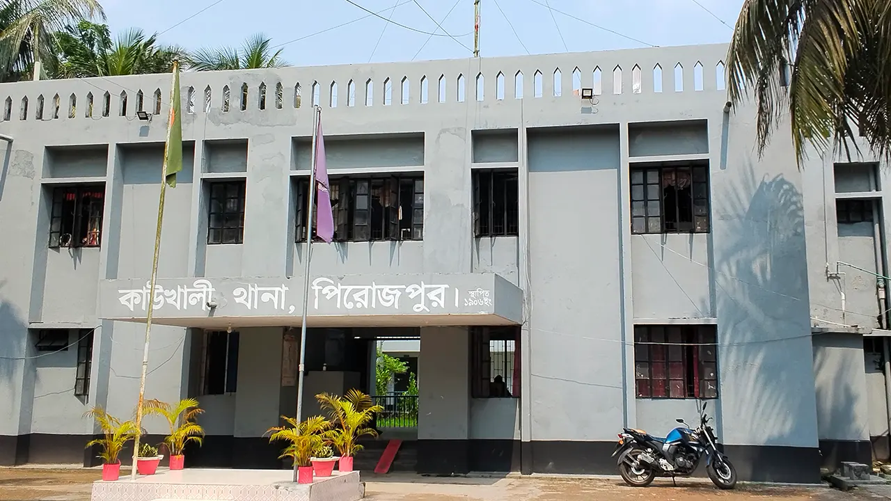 গৃহবধূকে হত্যার পর মালপত্র লুট