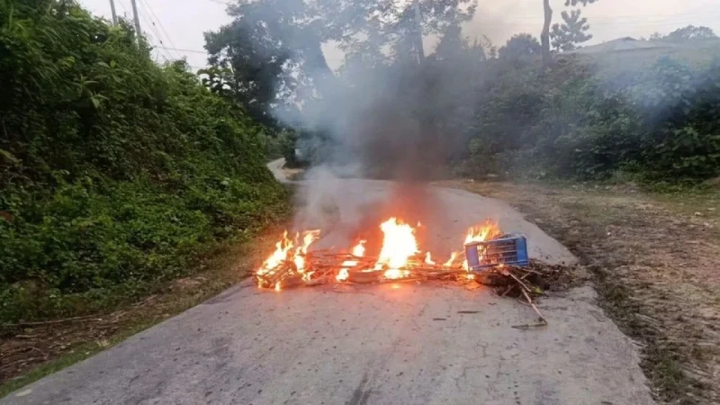 তৃতীয় দফায় অবরোধে বন্ধ সাজেক, বিপাকে পর্যটকরা